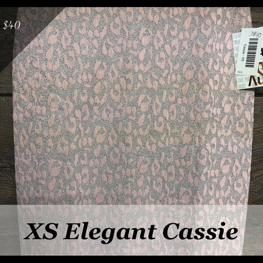 XS LuLaRoe Elegant Collection pink & silver Cassie